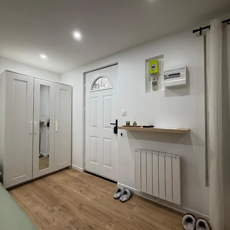 Cosy Refait A Neuf - Metro Et Rer A 5min * Montreuil (Seine-Saint-Denis)
