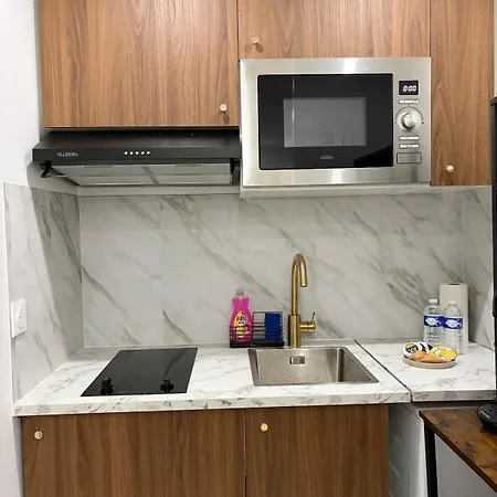 Cosy Refait A Neuf - Metro Et Rer A 5min Apartament Montreuil (Seine-Saint-Denis)